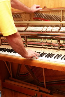 Piano tuner services